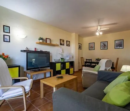 Piso Playa Costabella 马尔韦利亚